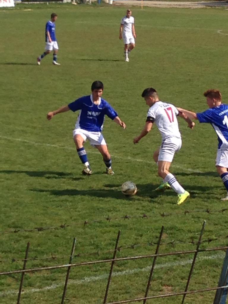 gramoz_s's tweet photo. Koha e artë....#lovethisgame http://t.co/mu1xlCUsO5