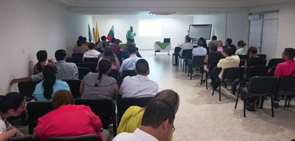 secsaludmeta's tweet photo. En 2015 se han notificado en el Meta 130 accidentes ofídicos. Personal médico fue capacitado para mejorar la atención http://t.co/GChEowrRVk