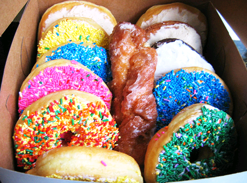 simplyfoodporn's tweet photo. Donuts > http://t.co/khXK3BsviF