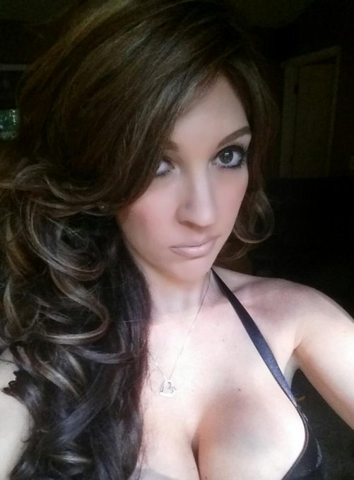 #SexySaturday #Selfie 😘❤ http://t.co/rP1dzkuxOF<a href="/tag/sexysaturday"class="tags">#SexySaturday</a><a href="/tag/selfie"class="tags">#Selfie</a>