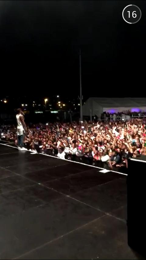 TishoraA's tweet photo. @TreySongz #snapchat..I bet Bae murdered that stage #ThatMaskTho #MrStealYourGirl.. ππππππ http://t.co/t1MqD02LRc