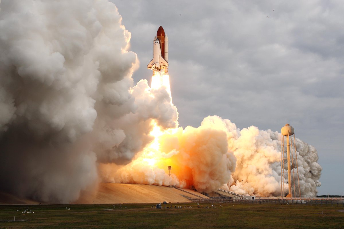 SFFreading's tweet image. For Science Fiction writers: Space flight in #scifi: Getting off this rock #writetip pattyjansen.com/2011/10/12/spa…