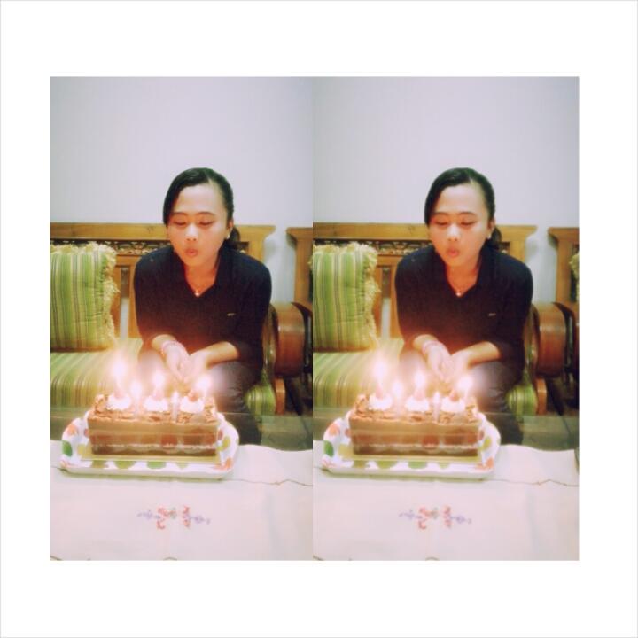 sekarpermatas's tweet photo. Thanks for surprise({})♥ http://t.co/NGm8SDlgtI