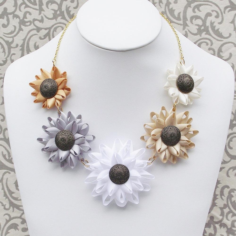 PPerceptions's tweet photo. Neutral Statement Necklace, Gray Necklace, Beige Necklace, Chunky… https://t.co/26KXhe8z1F #Jewelry #FlowerStatement http://t.co/snH3yrgiVN