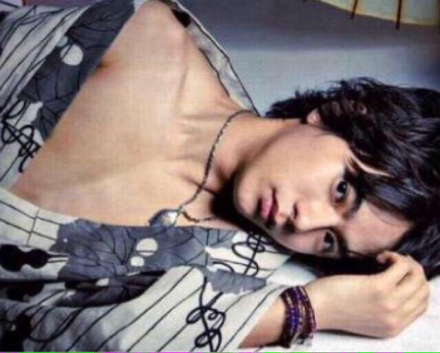 OOOOXQQQQQ's tweet photo. .

  あのさ …

.

  嫉妬   :    束縛   :    通話  :  右寄りリバ

 .
#RTしたnrさんbotさんフォローする 

.

                         俺以外と 喋んないで… http://t.co/mK28kF8GvU