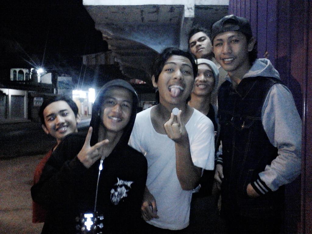 Adryan_snickers's tweet photo. Selamatpagi terang :) http://t.co/zSusdRh9EM