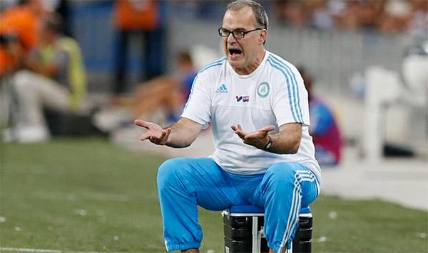 sopitas's tweet photo. ¿Rumbo a México? Los detalles de la renuncia de Marcelo Bielsa al  Marsella #MetemeLoco http://t.co/dJTFSIOtRJ http://t.co/1lmeD3wiE7