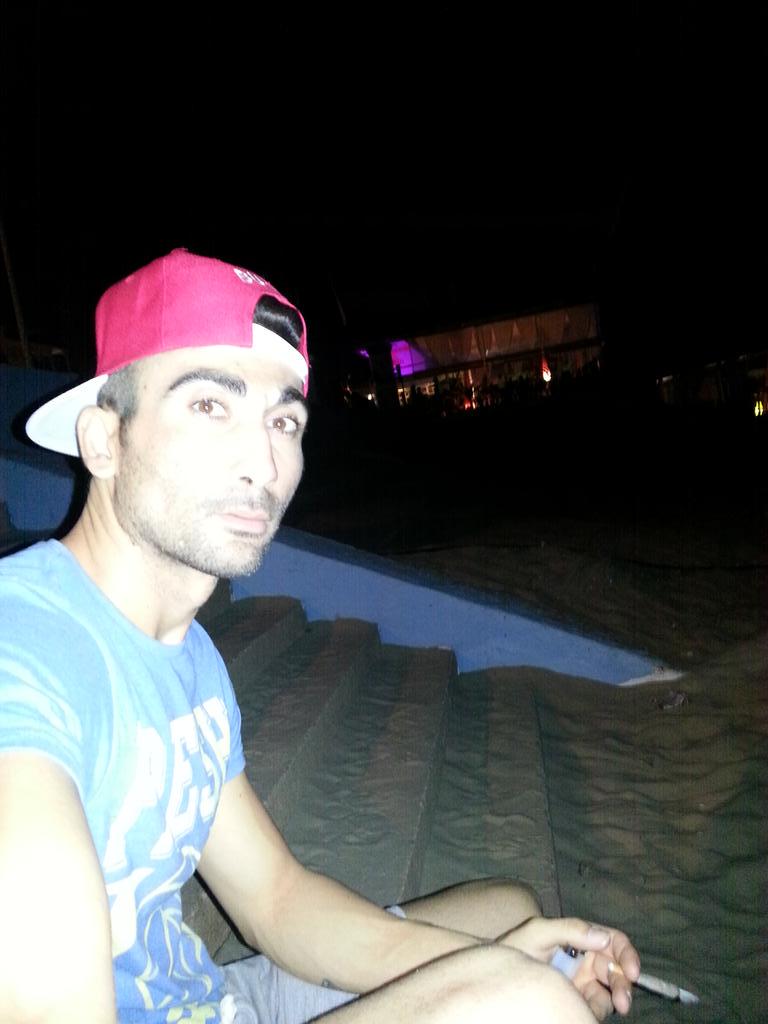pitiyoker's tweet photo. #bysmoke #byplaya #byhappi http://t.co/pXhxKLTEke