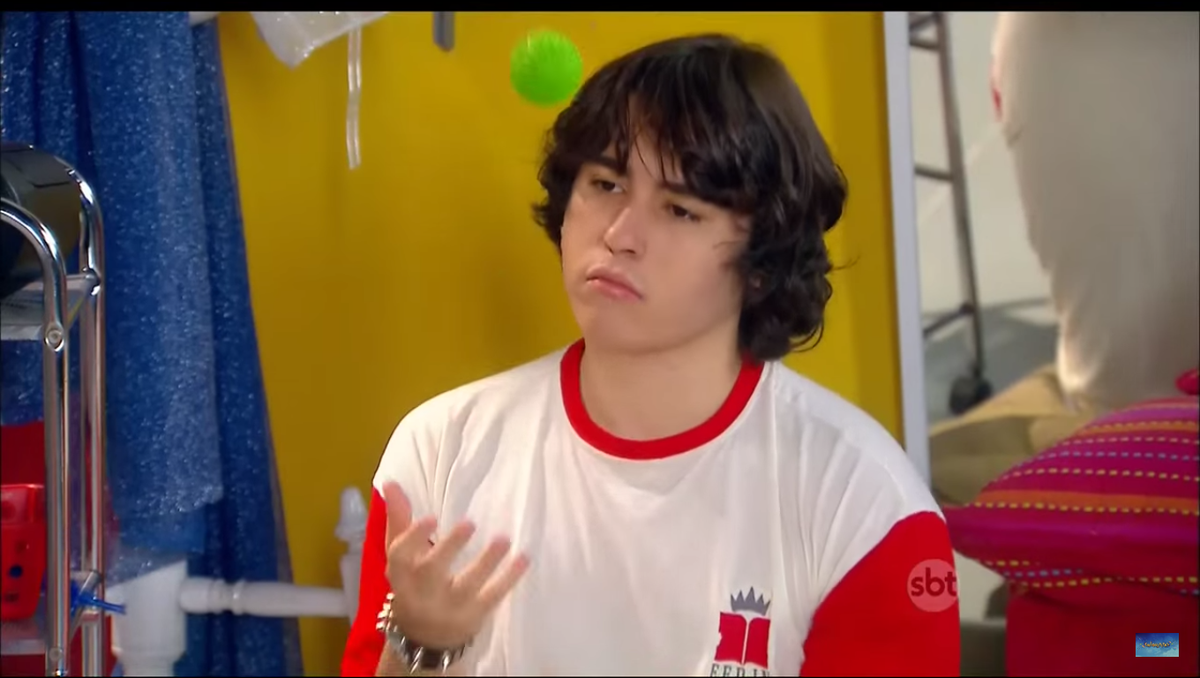 Rafa_e_bel's tweet image. Última semana de Chiquititas.Alguém aí quer um lenço virtual??
@filipeator @bubucaC