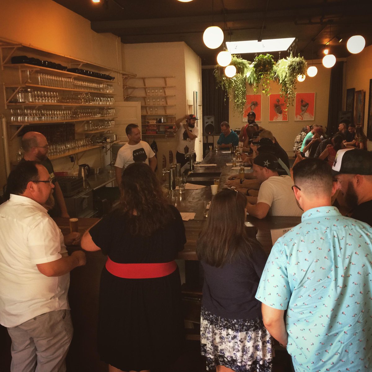 Friends, regulars, and newcomers gathered around some epic IPAs. 

It’s a beautiful sight! 

#ndubs3ya