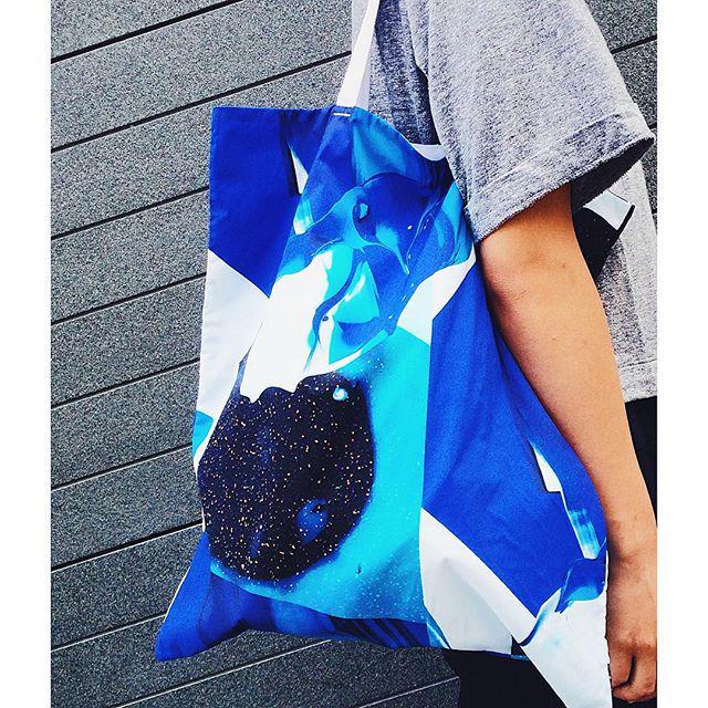 enroute_tokyo's tweet photo. It carries the art.
#enroute_tokyo
#goitami
#nowartt
#totebag http://t.co/OaqlWoJLpX http://t.co/JxWcBEEVyD
