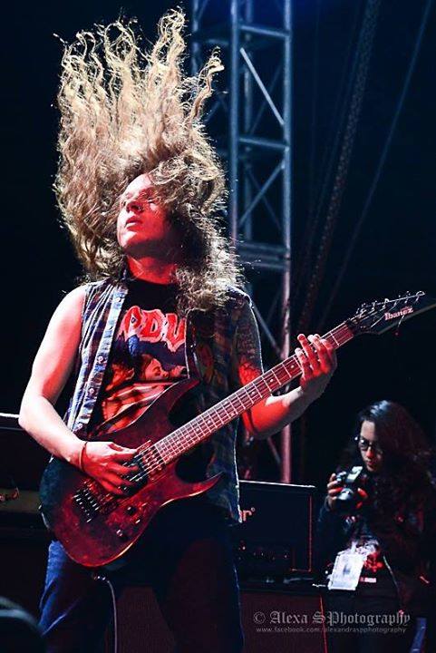 Let's RETWEET to prove that music is the biggest family!
Different countries one same music! facebook.com/kraptorofficial