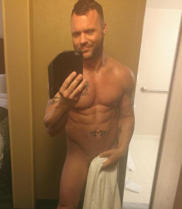 Almost ready for @PhillyGayCalen #BoysofSummer Party 2nite Voyeur #boys2015 http://t.co/17UjxbfITP