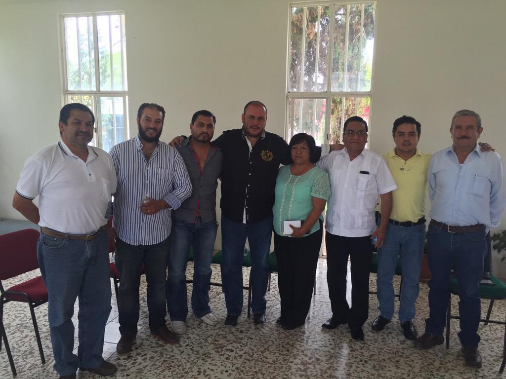 CANIRAC_AGS's tweet photo. Reunión con el Diputado Juan Manuel Mendez Noriega en el municipio de Rincón de Romos para tratar asuntos del gremio. http://t.co/ZHvQ7PvXc1