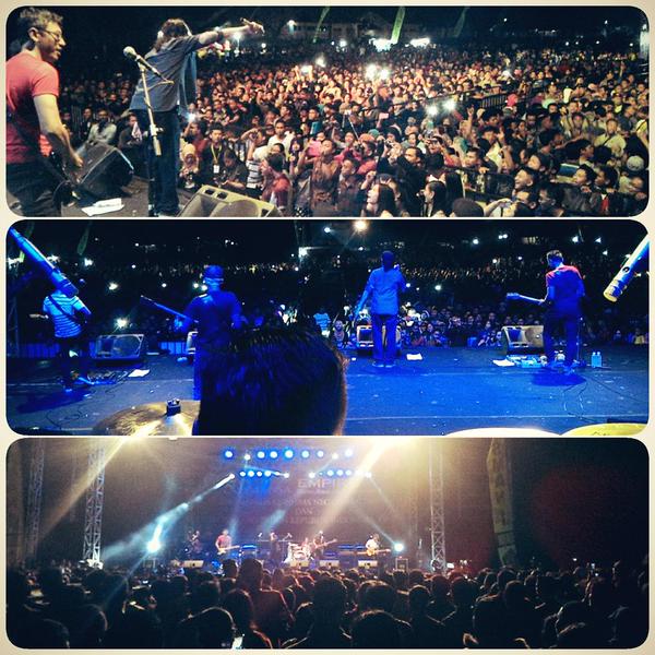 smansa_mejayan's tweet photo. #EuforiaGoldenSmasa #50tahunSMAN1Mejayan #infoCRB #eventCRB @LettoBand thanks a lot ♥♥♥ http://t.co/TsbYpjS7zh