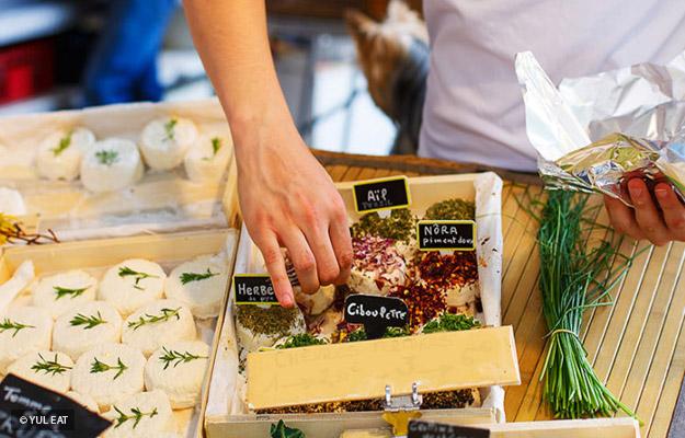 Montreal's tweet photo. 3 glorious days of delightful food @FestivalYULEAT. Sept. 5-7 @vieuxportmtl http://t.co/0rtZyNYHWl http://t.co/oJcTWFCNx3