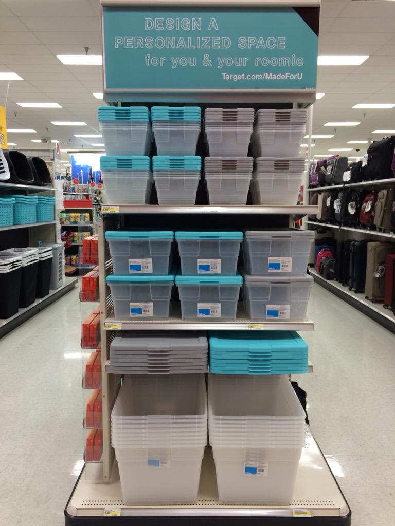 T0830 shelfies are getting all A's <a href="/lindseydoodles/">Lindsey Wright</a> @TGTGregWood <a href="/TGTElaine/">Elaine V</a> <a href="/TiffersP81/">Tiffany Pope</a>