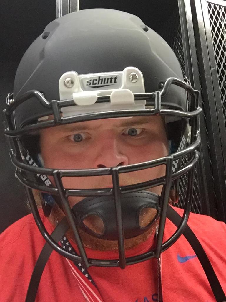 AlbertTSantos78's tweet photo. @Daltonsantos55 @wyattsantos78 TJC be ready  #santos is coming!! 
#apachefootball
#grindin http://t.co/MIR4SfemDO