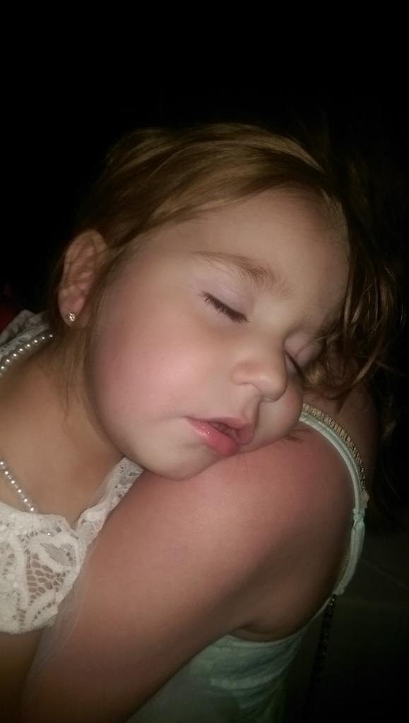 ecezzy's tweet image. #jonandjustine2015