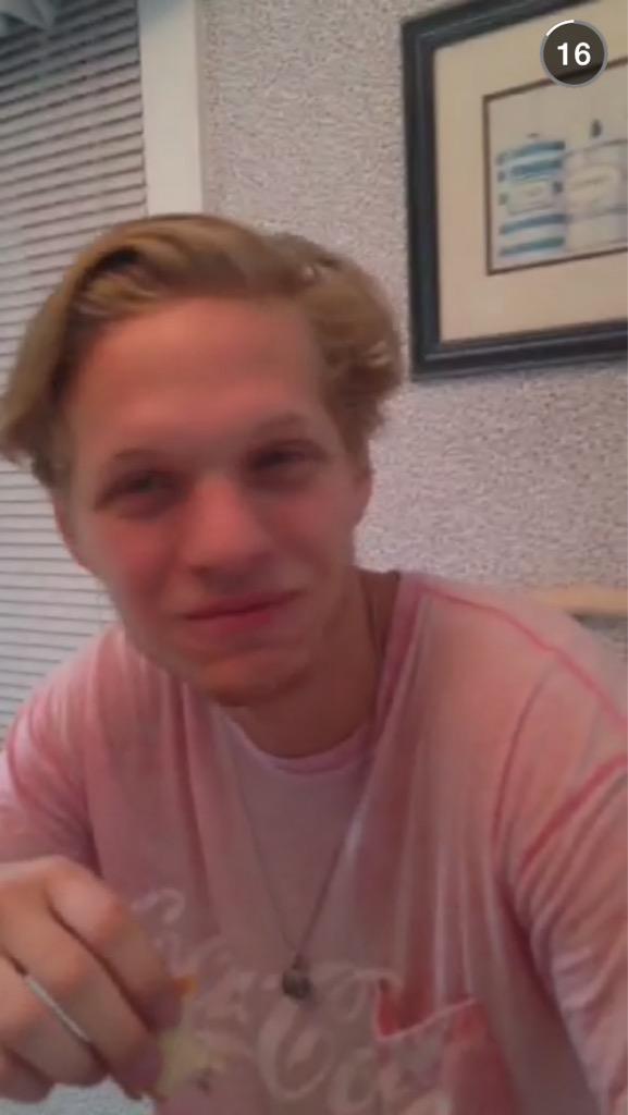 HypedAbe's tweet image. This makes me so happy that I can&apos;t even explain 💖 #WECHOOSESDK