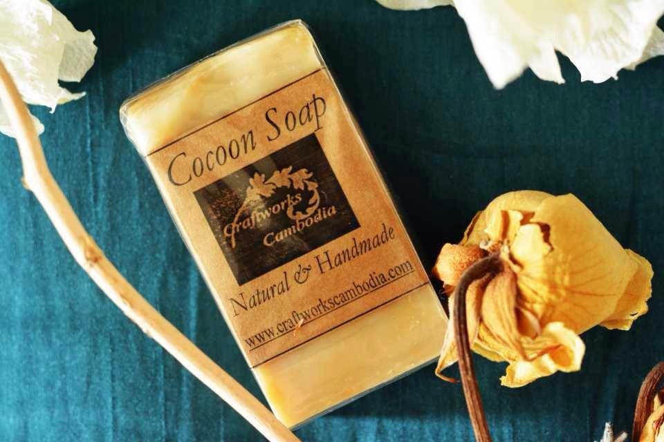 LostinSamsaraUK's tweet image. Natural silk cocoon soap.Get it while you can! indiegogo.com/projects/ethic… #soap #natural #fairtrade #campaign #handmade