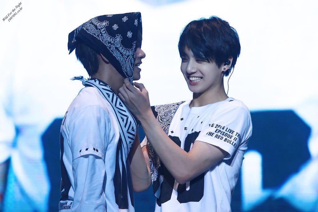 smilingbts's tweet photo. taekook spam 🌟 http://t.co/kyXK69MFv0