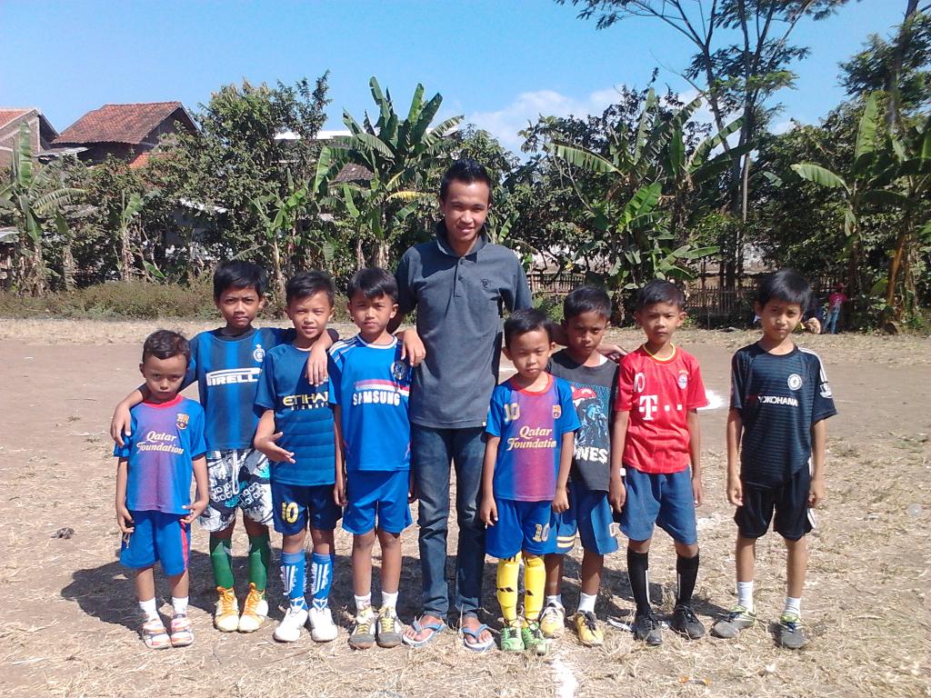 krabs02's tweet photo. OLYMPIADE KRABS
First Match Minggu,2 Agustus 2015
#latepost http://t.co/ZLJKEcioZc