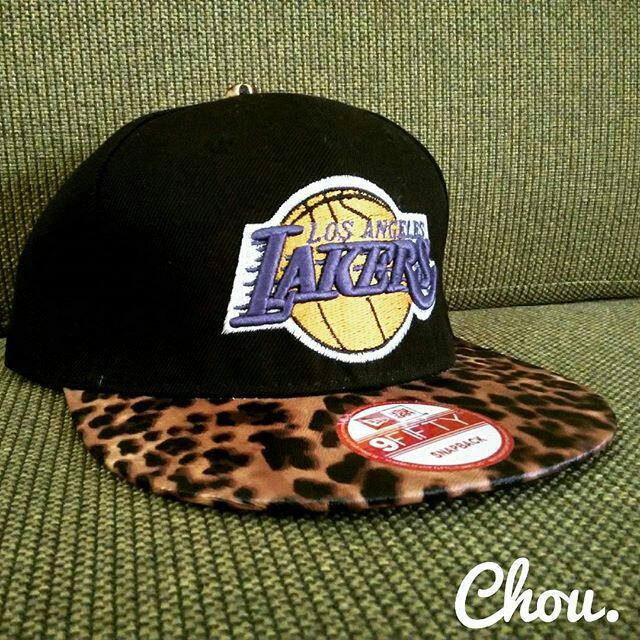 chousnapback_id's tweet photo. LAKERS Leopard, Idr 100k exclude ongkir http://t.co/G0ikZqkUuU