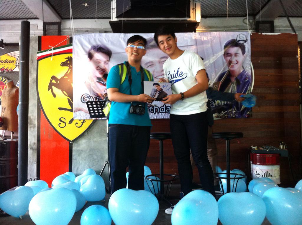 KaiiFC's tweet photo. เลือกการ์ดจากแฟนคลับจ้า ผู้โชคดีได้รางวัลกรอบรูปพร้อมลายเซนจากน้อง #lovesickseason2 #lovesicktheseries #HBDGuide16th http://t.co/8iIPvXwXZh