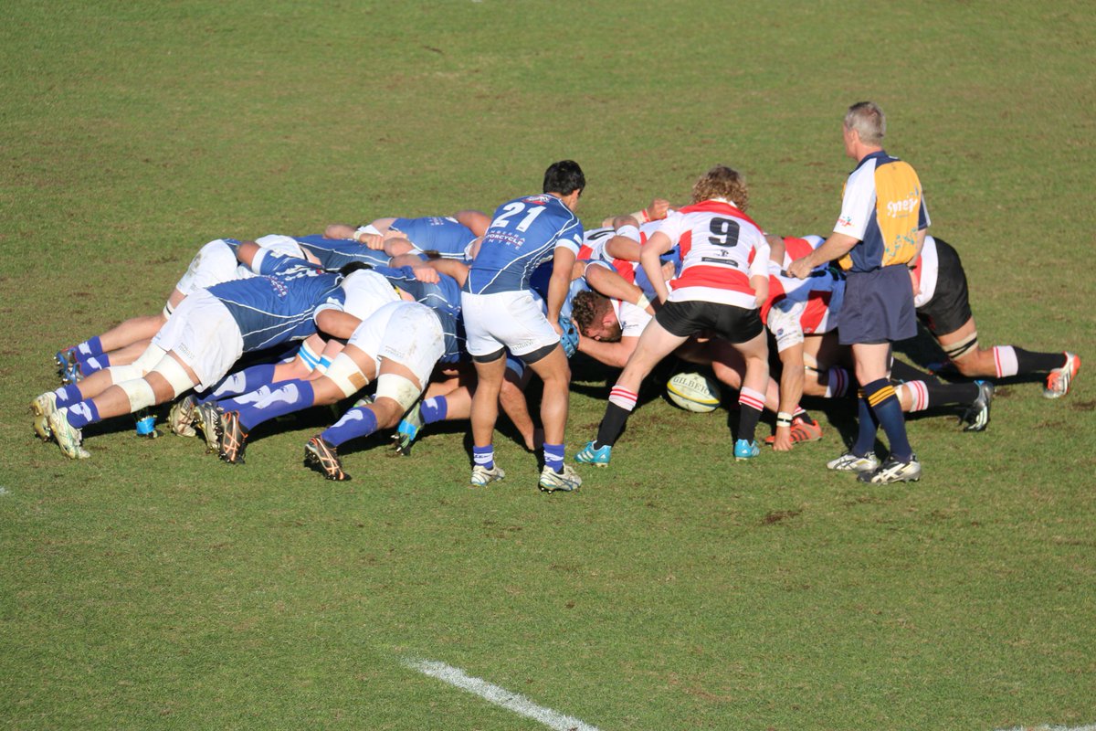 AdiFrancisonX's tweet photo. 7pm @abcnewsCanberra Thrills & spills from the 1st grade RU final #vikvroy @VikingsRugby @RoyalsRugby @BrumbiesRugby http://t.co/cILI9bsgEE