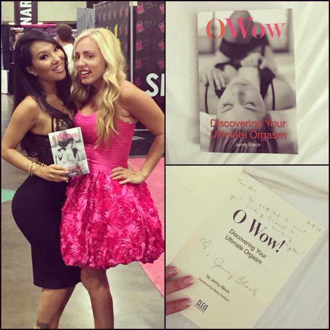Got my copy of OWow signed by @Jenny_Block : ) #dallas #exxxotica @cleispress Can't wait to read this