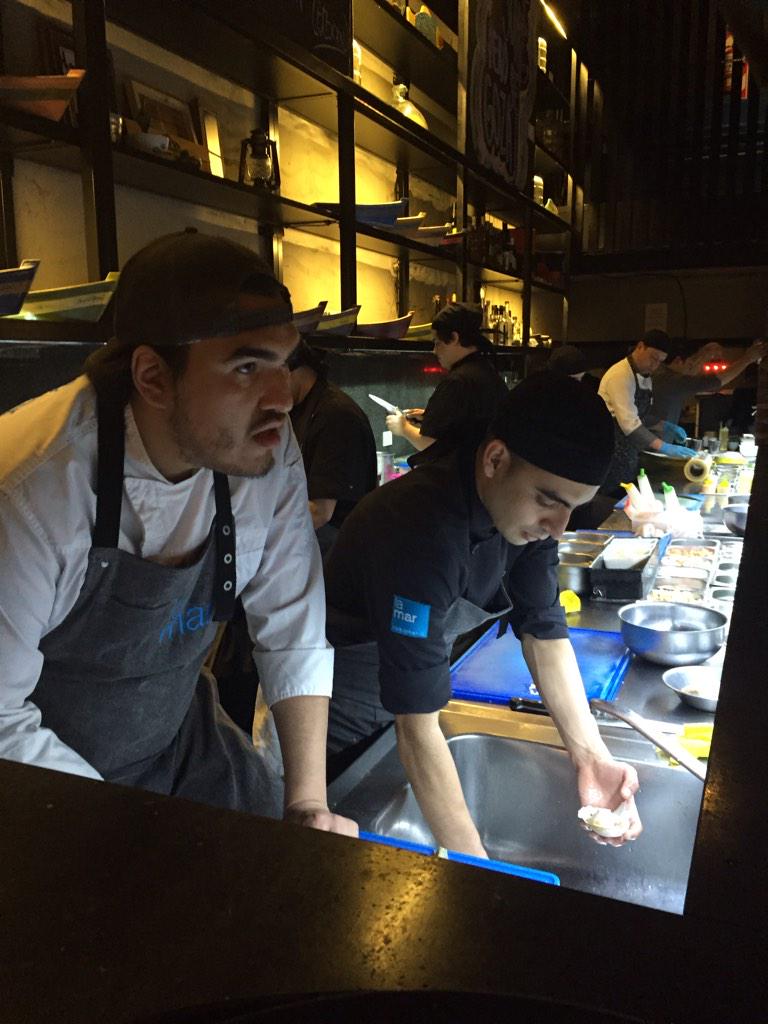 vicaverill's tweet photo. Head chef Anthony Vasquez preparing our delectable oyster and clam ceviche @lamar #BuenosAires http://t.co/EX2yYJ1Lgm
