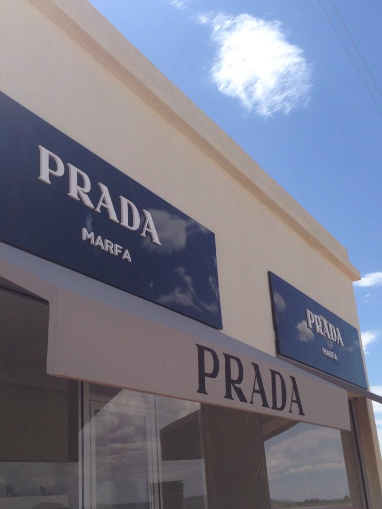 atwinking's tweet photo. West Texas fashion......#prada #marfa #notchicago http://t.co/ukx9zcMV6Q