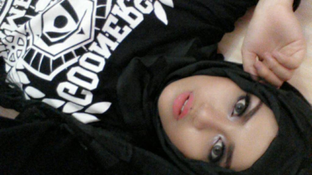 GKImerch's tweet photo. Tersedia juga untuk yang berhijab dengan lengan long sleeve . Ada 3 Warna loh Merah Kuning dan Hitam. Grab It Fast http://t.co/0WYGqRZvKX