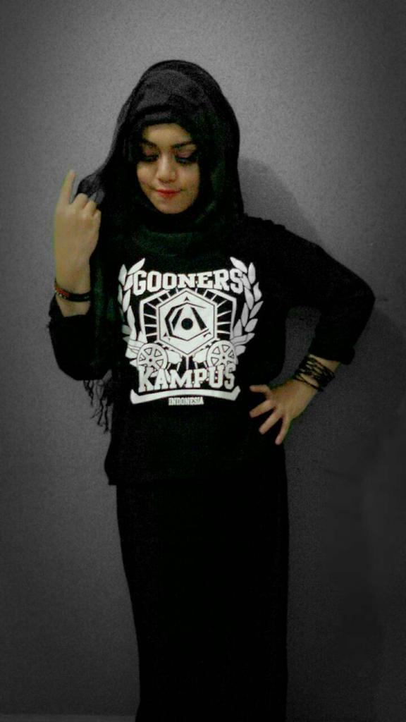 GKImerch's tweet photo. Tersedia juga untuk yang berhijab dengan lengan long sleeve . Ada 3 Warna loh Merah Kuning dan Hitam. Grab It Fast http://t.co/0WYGqRZvKX