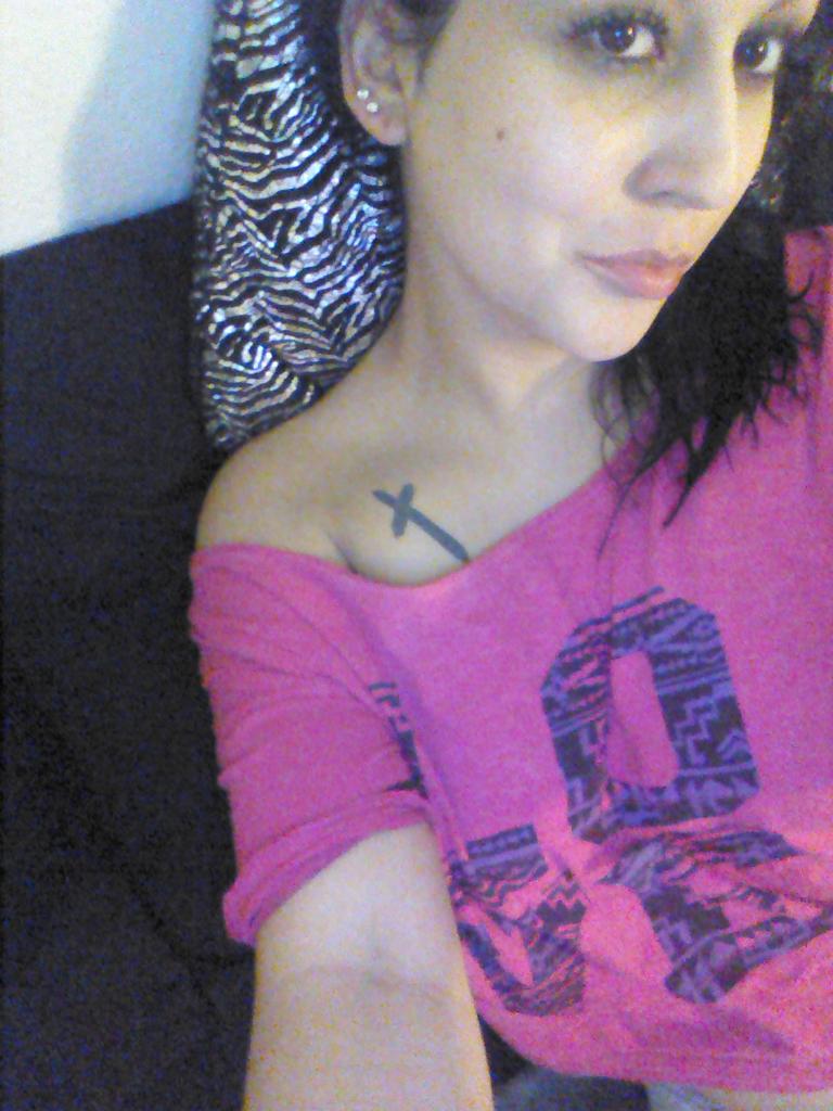 jackiecomplex's tweet photo. Ready for bed just missing @itsGabrielv  #keepitclassy #nomakeup #flawless thou 🌌🌚💤 http://t.co/urJAY2jgrV