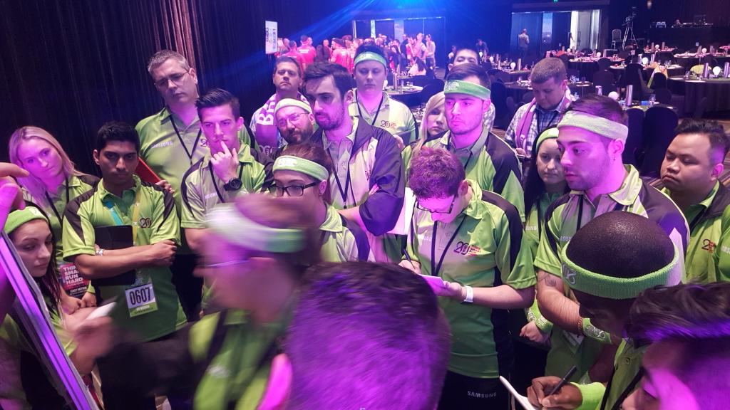 areyouabus's tweet photo. #westernboom deep in thought,  creating honest actions and goals #vitacon15 http://t.co/sfNTNoJcUh