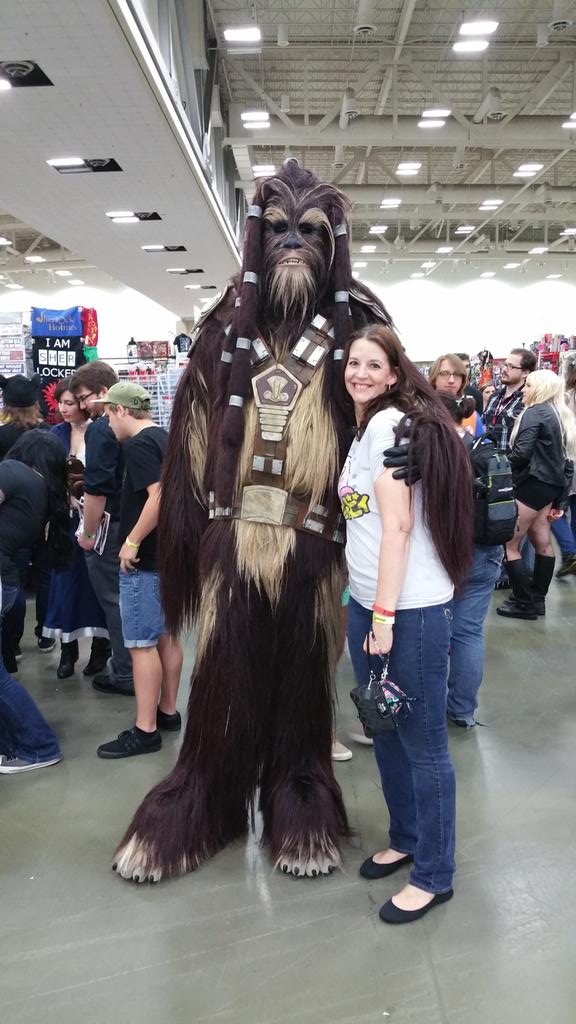 MindyInProgress's tweet photo. #fandomfest #fandomfest2015 http://t.co/zeJdMgmKdh