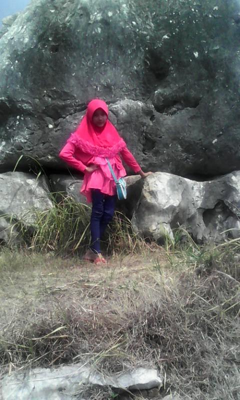 nsiti444's tweet photo. Stone garden👍 http://t.co/g5CWh5qZrN