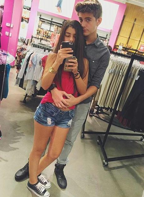 whosliveguys's tweet photo. HOLY SHIT ! GOALS GOALS GOALS !! SHE IS SO PRETTY! I SHIP THIS SO HARD OMFG! LOTS OF LOVE TO THE BEAUTIFUL COUPLE !! http://t.co/GaatvRcmvV