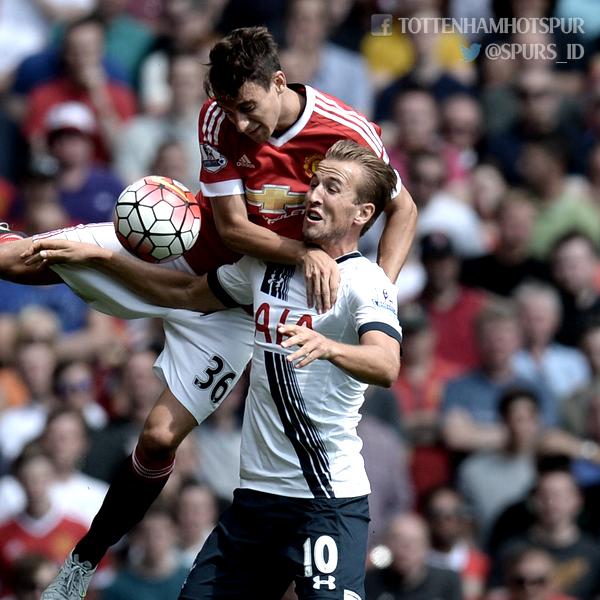 Spurs_ID's tweet photo. Tarik menarik @hkane28 &amp; Matteo Darmian, duel @mousadembele &amp; Morgan Schneiderlin. Galeri - http://t.co/r7ve3f4yCd http://t.co/tk5hl5wXgi