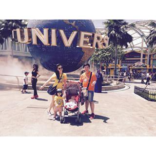 Hiro_OFC's tweet photo. pas lagi liburan di singapore - @VaniLa_79 @HadiHide #HiroRichavanoAng #HillaryEstelleAng http://t.co/vpZ6OPpEni