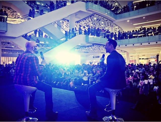 DamnIncOfficial's tweet photo. Some pictures from yesterday's show #JacksonGalaxy #MyCatFromHell #damnevent http://t.co/7e6HQ4KBfu