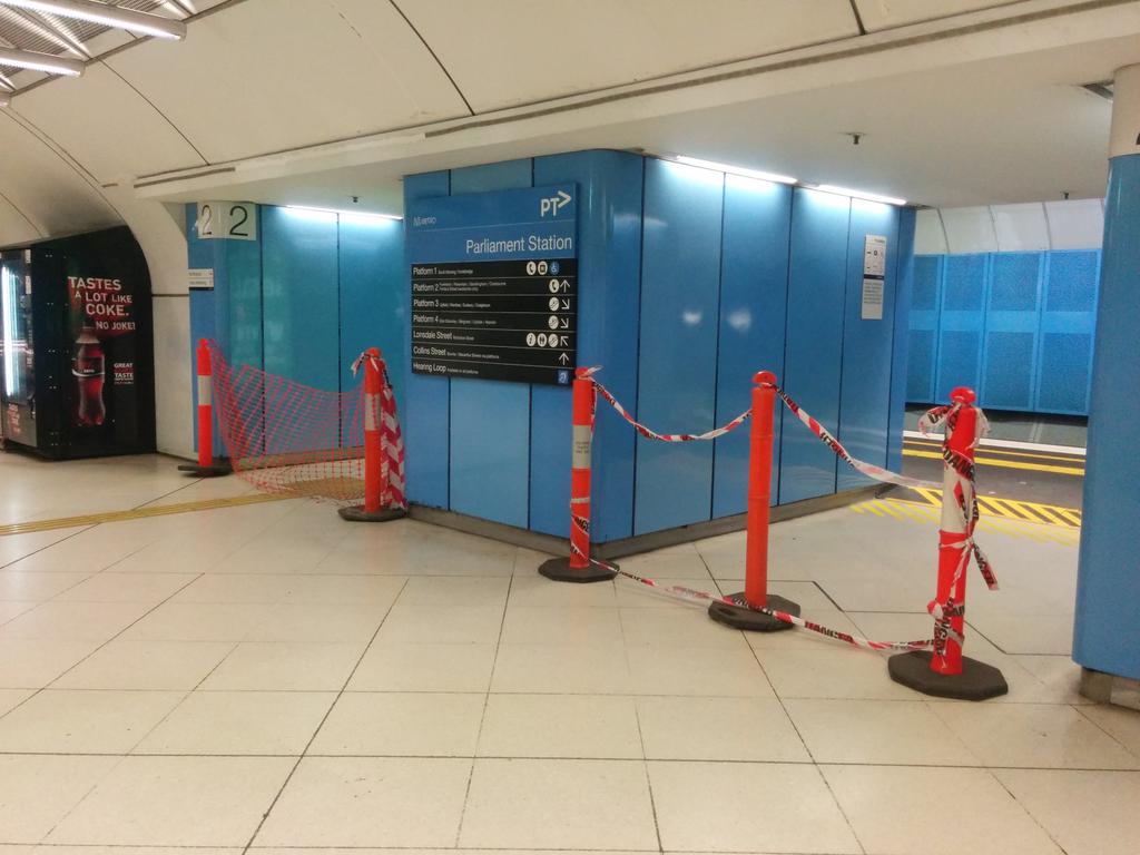 jenilou01's tweet image. .@metrotrains no advice in immediate vicinity where to catch the trains which should depart platform 1 #poorcomms