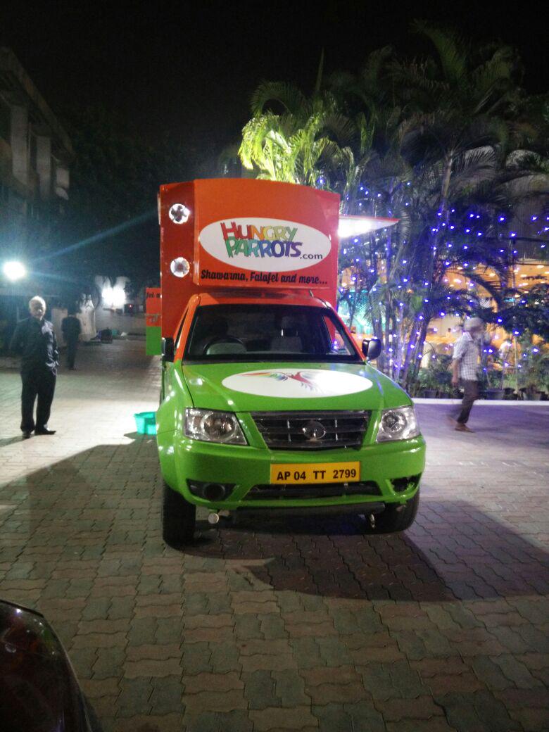 hungryparrots's tweet photo. First time in Hyderabad
Shawarma in a Valima!
#hungryparrots http://t.co/egxS3BWxy4