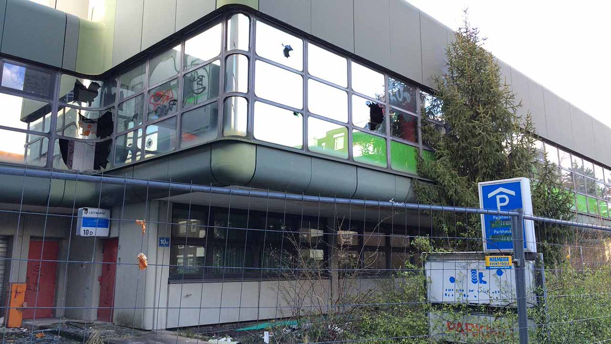 Wohnungen statt Verfall: Pläne für die Cité Foch in #Berlin #Reinickendorf rbb-online.de/politik/beitra…
