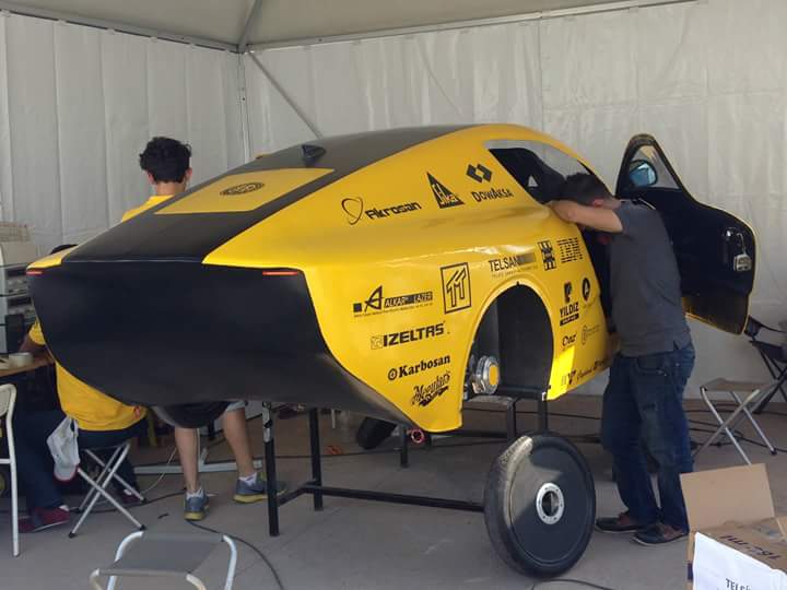 Elektromobil 2015 Final Yarışı öncesi son hazırlıklarımızı gerçekleştiriyoruz.
<a href="/istanbuledutr/">İÜ</a>