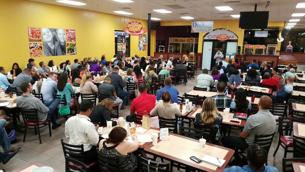 TobyandMiaAyers's tweet photo. What happens nxt in my business n the nxt 6mns will be record-breaking for my team structure/#'s and pins! #results http://t.co/vxe3fetoWs