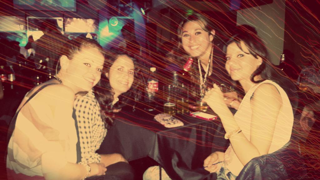 NatAiraldo's tweet photo. Finde de elecciones @Darling_Bar #gracias http://t.co/Xi0GZk5gjc