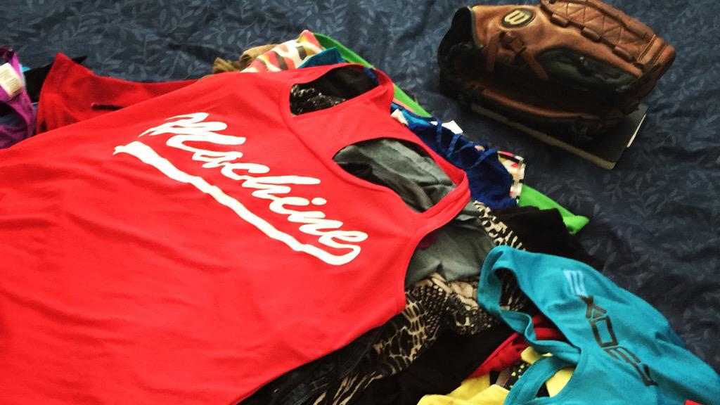 purvi24's tweet image. Question: #layflattodry &amp;amp; #linedry...do u do it? Or just toss into a #gentlecycle? #laundryday #whatsundaysarefor #⚾️